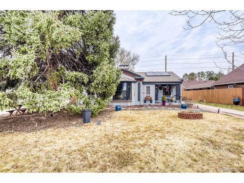 2520 Locust St, Denver, CO, 80207-3450 | Card Image