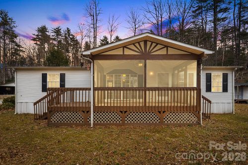 106 Avian Ct, Brevard, NC, 28712-8221 | Card Image