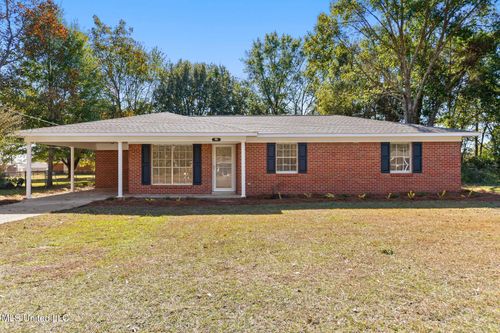 95 Driftwood Dr, Lucedale, MS, 39452-7943 | Card Image