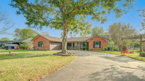 1607 W 11th St, Freeport, TX, 77541-5147 | Card Image