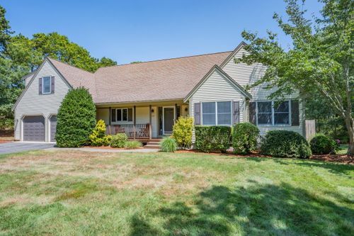 154 Whittier Dr, Dennis, MA, 02638-2400 | Card Image