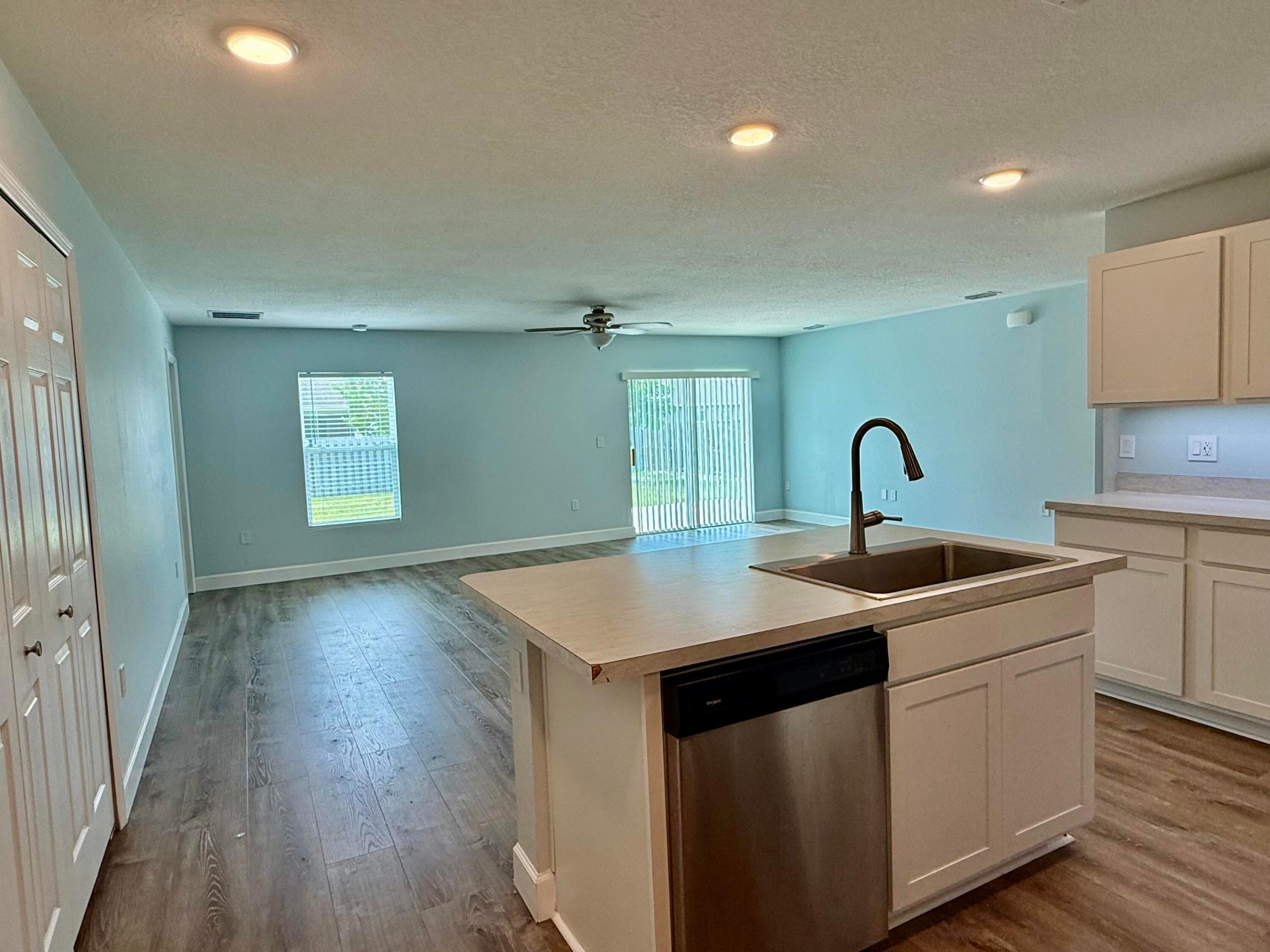 Residential Lease in Port St Lucie 4