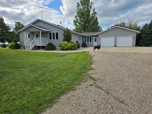 275 91st St, Pipestone, MN, 56164-1588 | Card Image