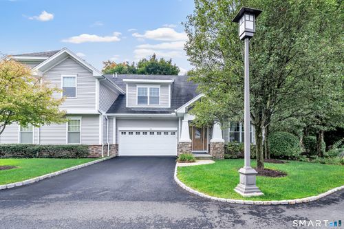 20-20 Penny Ln, Bethel, CT, 06801-1730 | Card Image