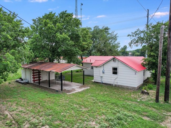 Rear yard and carpot | Image 19