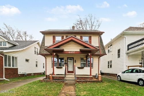 4407 Lockwood Ave, Toledo, OH, 43612-2352 | Card Image