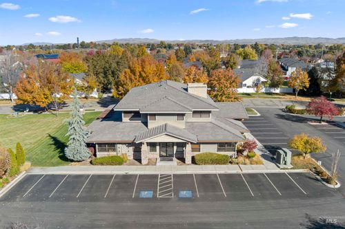 1151 E Iron Eagle Dr, Eagle, ID, 83616-6854 | Card Image