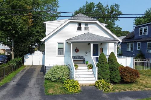 10 Makepeace St, Saugus, MA, 01906-3606 | Card Image