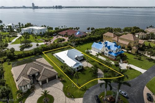 12630 Panasoffkee Dr, NORTH FORT MYERS, FL, 33903-4748 | Card Image