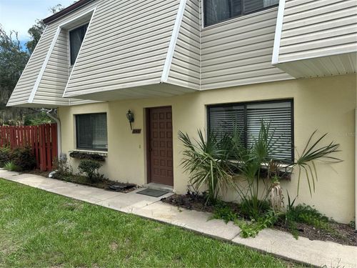 2145 Ne 45th Ave, OCALA, FL, 34470-3261 | Card Image