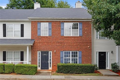 5072 Leeshire Trce, Tucker, GA, 30084-8604 | Card Image