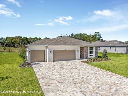 9253 Players Dr, WEEKI WACHEE, FL, 34613-5851 | Card Image