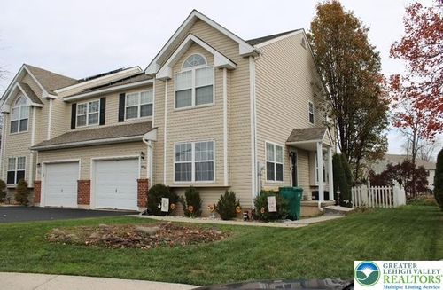 656 Honeysuckle Way, PENNSBURG, PA, 18073-1553 | Card Image
