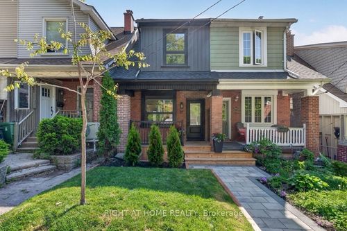27 Bellhaven Rd, Toronto, ON, M4L3J4 | Card Image