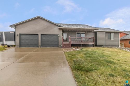 5500 Galway Ave, Sioux Falls, SD, 57106 | Card Image