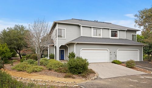 748 Hillside Dr, SOLVANG, CA, 93463-2146 | Card Image