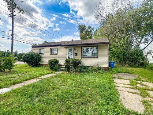 21709 Weller Ave, Warren, MI, 48089-2824 | Card Image