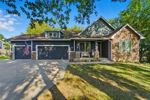 820 Greenwood Hills Dr, Adel, IA, 50003-2065 | Card Image