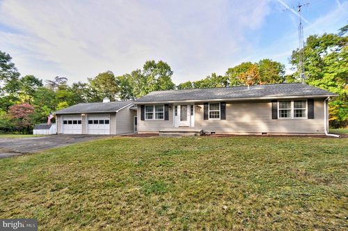 227 Slate Ln, STEPHENSON, VA, 22656-1840 | Card Image