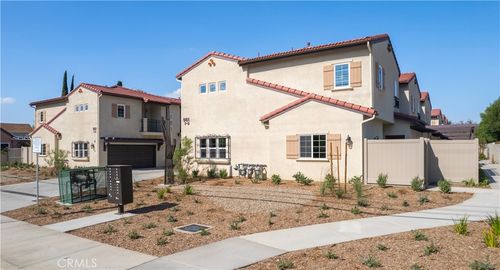 unit-1-961 E Phillips Blvd, Pomona, CA, 91766-7553 | Card Image