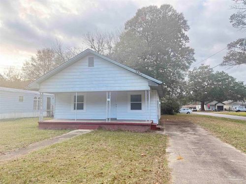 8513 Ryan Ave, Pensacola, FL, 32534-3656 | Card Image
