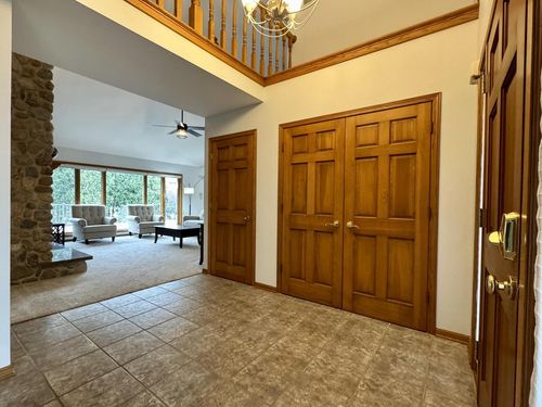375 Regatta Drive Drive, Port Washington, WI, 53074 | Card Image