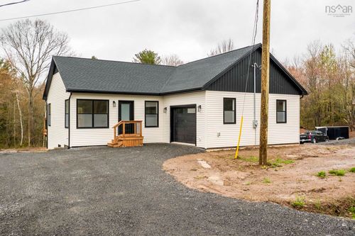 396 Falmouth Back Road, Falmouth, NS, B0P1L0 | Card Image