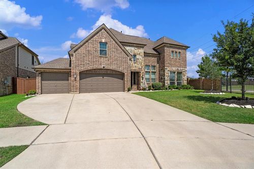 9023 Caprock Bluff Ln, Cypress, TX, 77433-8234 | Card Image