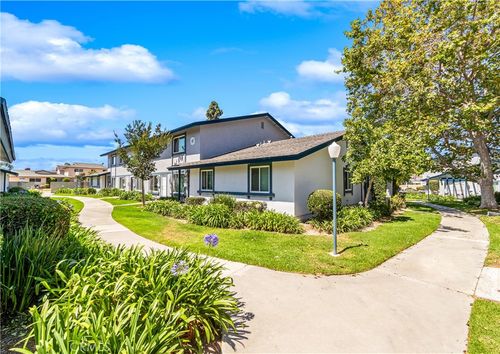 16578 Nube Ln, Huntington Beach, CA, 92649-3223 | Card Image