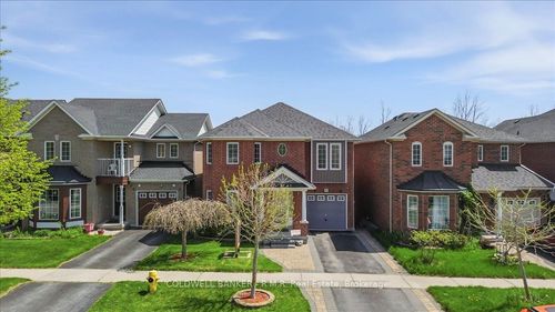 45 Angier Cres, Ajax, ON, L1S7R8 | Card Image