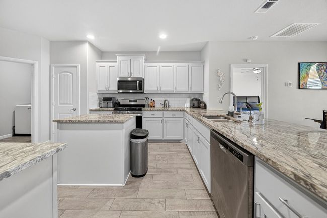 814 Founders Rd, House other with 3 bedrooms, 2 bathrooms and 2 parking in Midland TX | Image 14