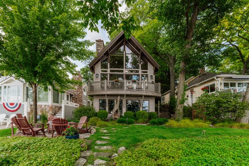4 Dartmouth Rd, Williams Bay, WI, 53191-9504 | Card Image