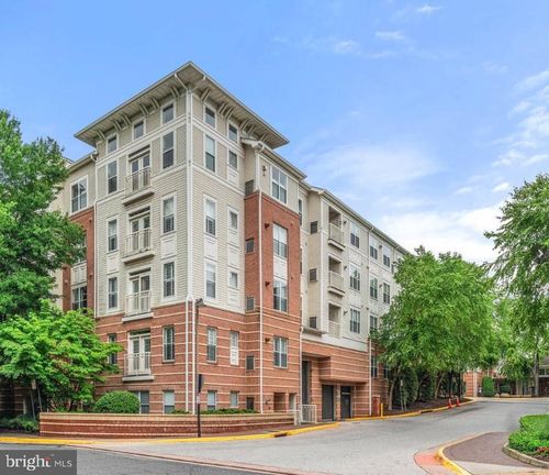 unit-327-9480 Virginia Center Blvd, VIENNA, VA, 22181-4812 | Card Image