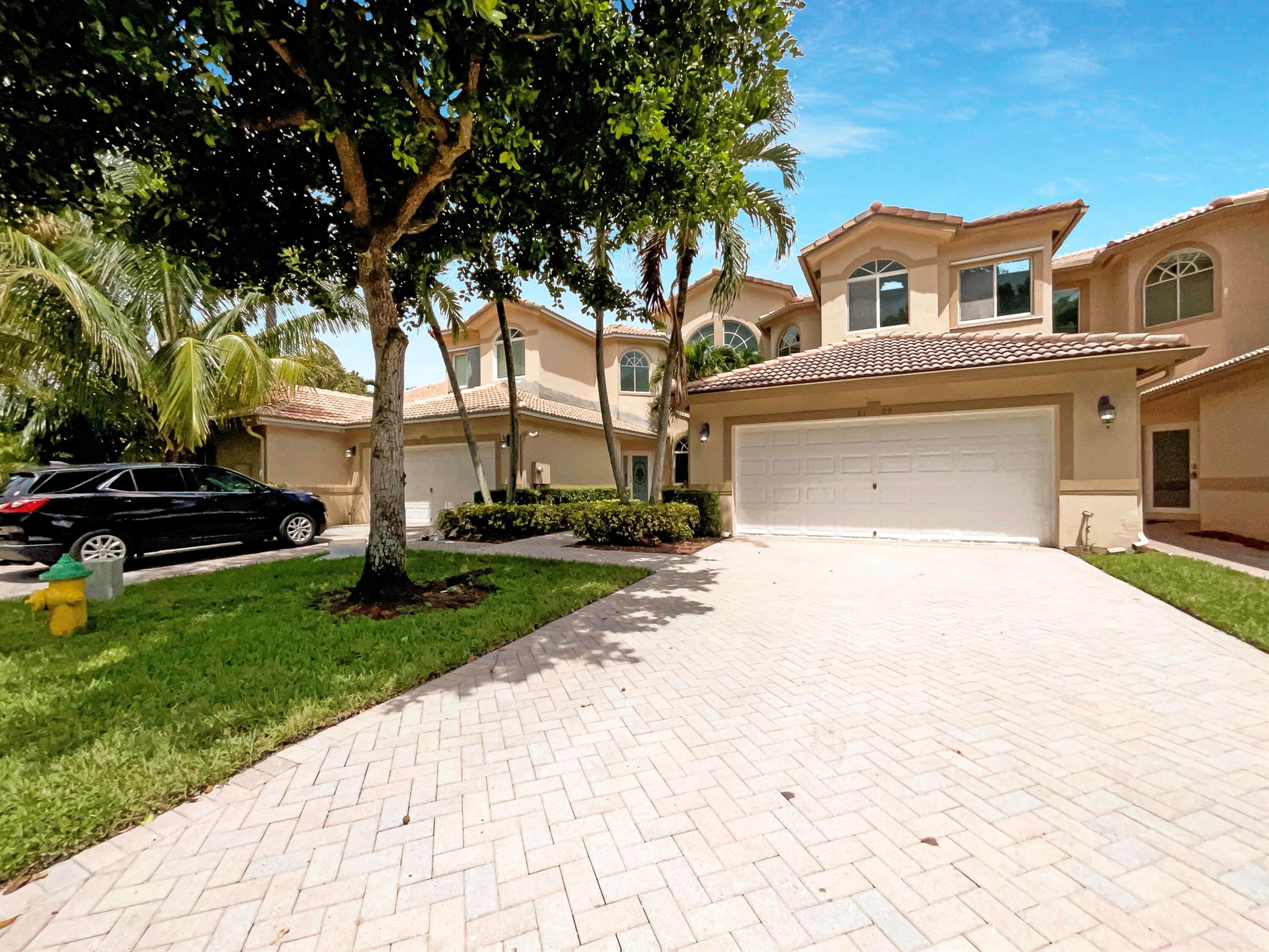Madison Lakes Cir, Davie, FL 33328