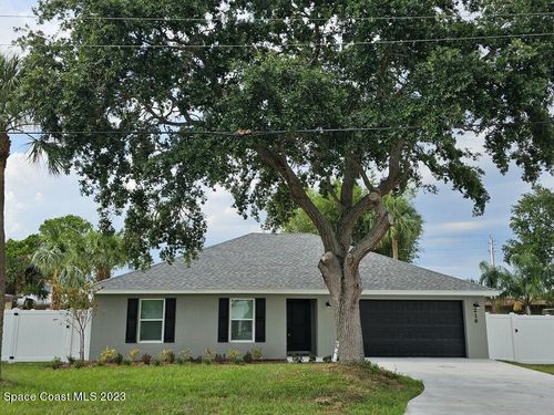 216 Beverly St, Titusville, FL, 32780-5033 | Card Image