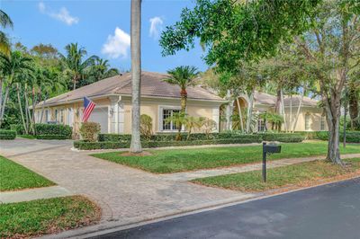 133 Mystic Lane, House other with 4 bedrooms, 5 bathrooms and null parking in Jupiter FL | Image 2