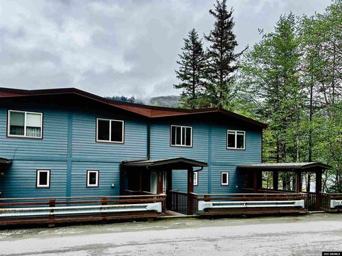 2703 David St, Juneau, AK, 99801-2014 | Card Image