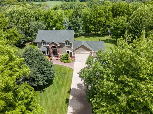 2841 Imperial Ave N, Lake Elmo, MN, 55042-9302 | Card Image