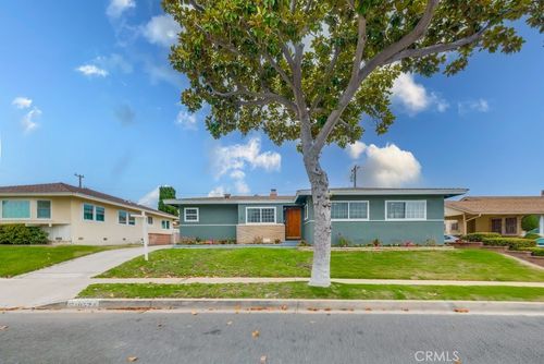 10524 S 4th Ave, Inglewood, CA, 90305 | Card Image