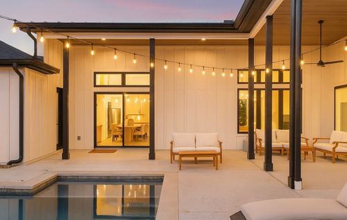 325 Stockman Dr, Dripping Springs, TX, 78620-2277 | Card Image