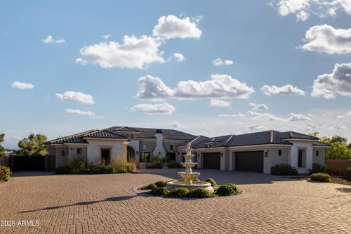 1011 E Kingbird Pl, Chandler, AZ, 85286-5781 | Card Image