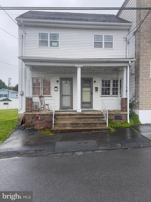 325 S Balliet St, FRACKVILLE, PA, 17931-2113 | Card Image