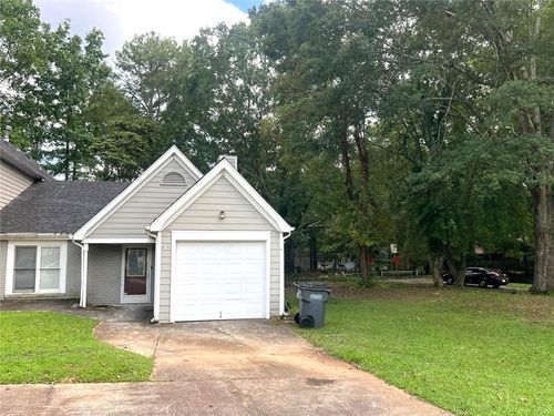 8114 Woodlake Dr, Riverdale, GA, 30274-3962 | Card Image