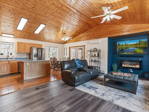 886 28th Ave Sw, Backus, MN, 56435-2328 | Card Image