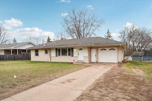 11749 Crooked Lake Blvd Nw, Coon Rapids, MN, 55433-2815 | Card Image