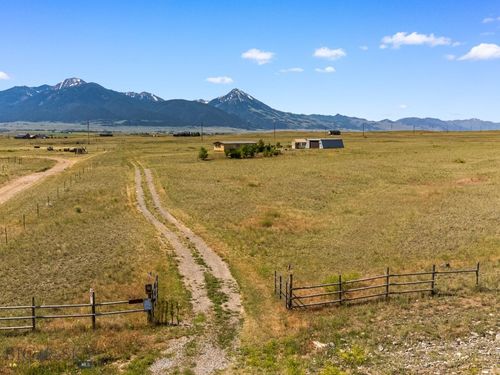 20 Black Hawk, Livingston, MT, 59047 | Card Image
