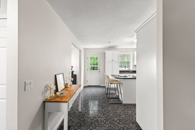 APT-2 - 48 Finch Rd, Condo with 2 bedrooms, 2 bathrooms and 1 parking in Raynham MA | Image 7
