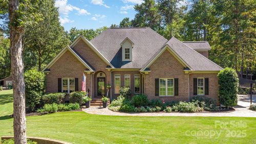 417 Foxglove Ln, Indian Trail, NC, 28079-6546 | Card Image