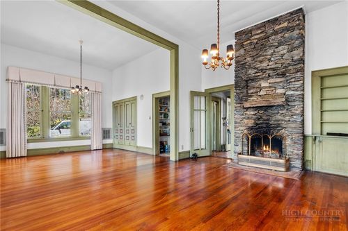 334 Chestnut Circle, Blowing Rock, NC, 28605 | Card Image
