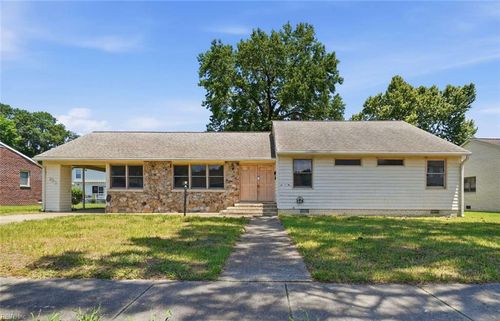 223 Woodbury Forrest Drive, Hampton, VA, 23666 | Card Image